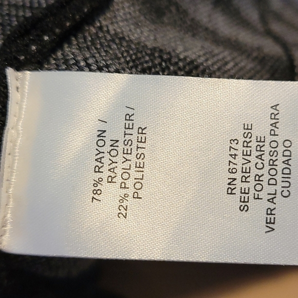 Gabby Skye Gray w/Black knit fit & flare Dress - Picture 15 of 16